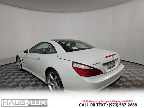 Used 2013 Mercedes-Benz SL 550 w/ Premium Pkg image 5