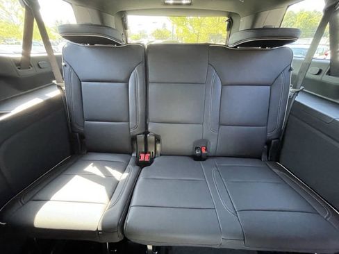 New 2026 Chevrolet Suburban Premier w/ Sun And Tow Package AWD/4WD image 27