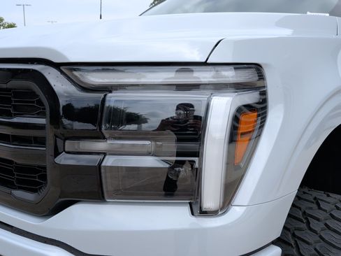 Used 2025 Ford F150 Lariat AWD/4WD image 6