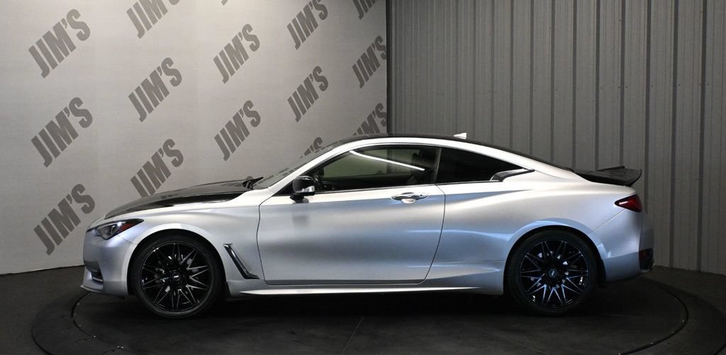 Used 2018 INFINITI Q60 3.0t Luxe RWD image 5