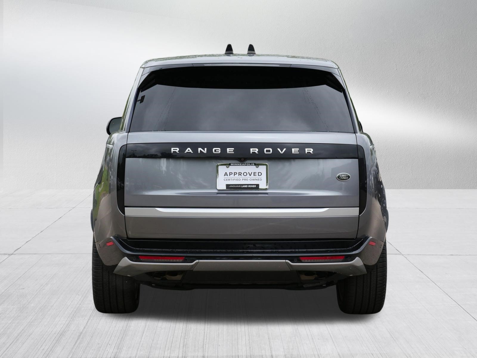 Certified 2023 Land Rover Range Rover Long Wheelbase Autobiography AWD/4WD image 4