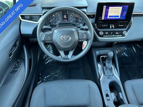 Used 2024 Toyota Corolla LE image 14