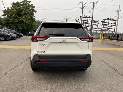 Used 2020 Toyota RAV4 LE w/ All Weather Liner Package AWD/4WD image 4