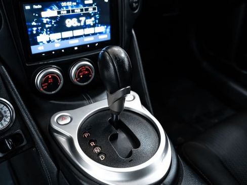 Used 2016 Nissan 370Z Bagged Show Car with Many image 28