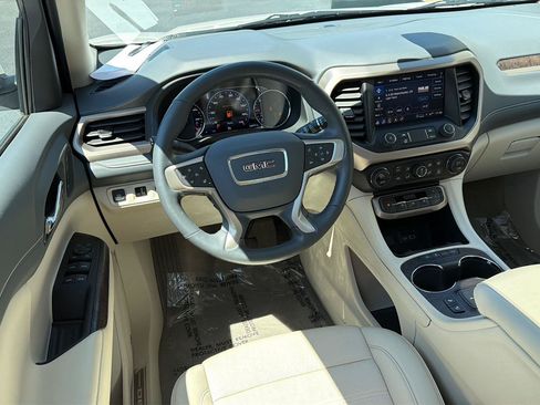 Used 2023 GMC Acadia Denali w/ Denali Technology Package FWD image 19