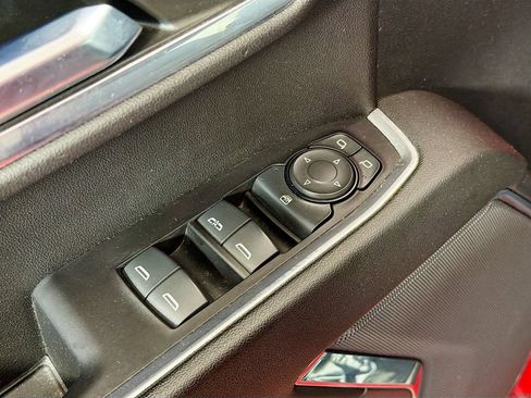Used 2023 Chevrolet Silverado 1500 LT AWD/4WD image 19