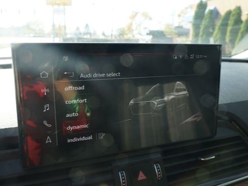 Used 2021 Audi Q5 2.0T Premium Plus image 12