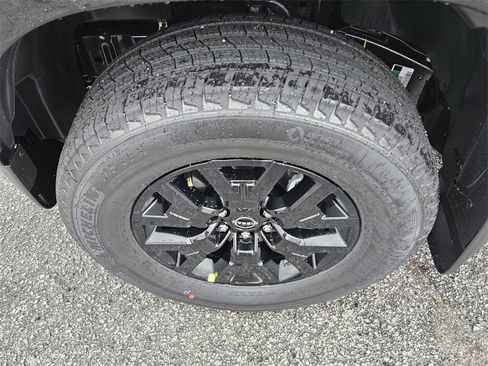 New 2026 Nissan Frontier SV image 17