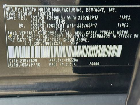 Certified 2021 Toyota RAV4 LE image 31