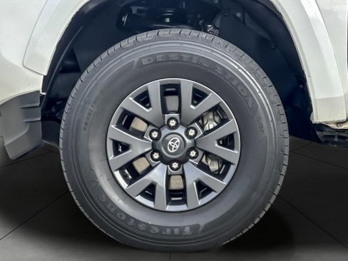 Certified 2023 Toyota Tacoma SR5 image 24