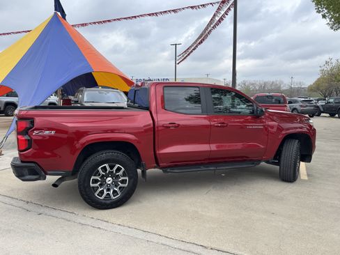 Used 2024 Chevrolet Colorado Z71 w/ Safety Package image 4