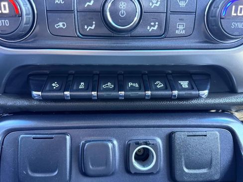 Used 2015 Chevrolet Silverado 2500 LTZ w/ Duramax Plus Package image 33