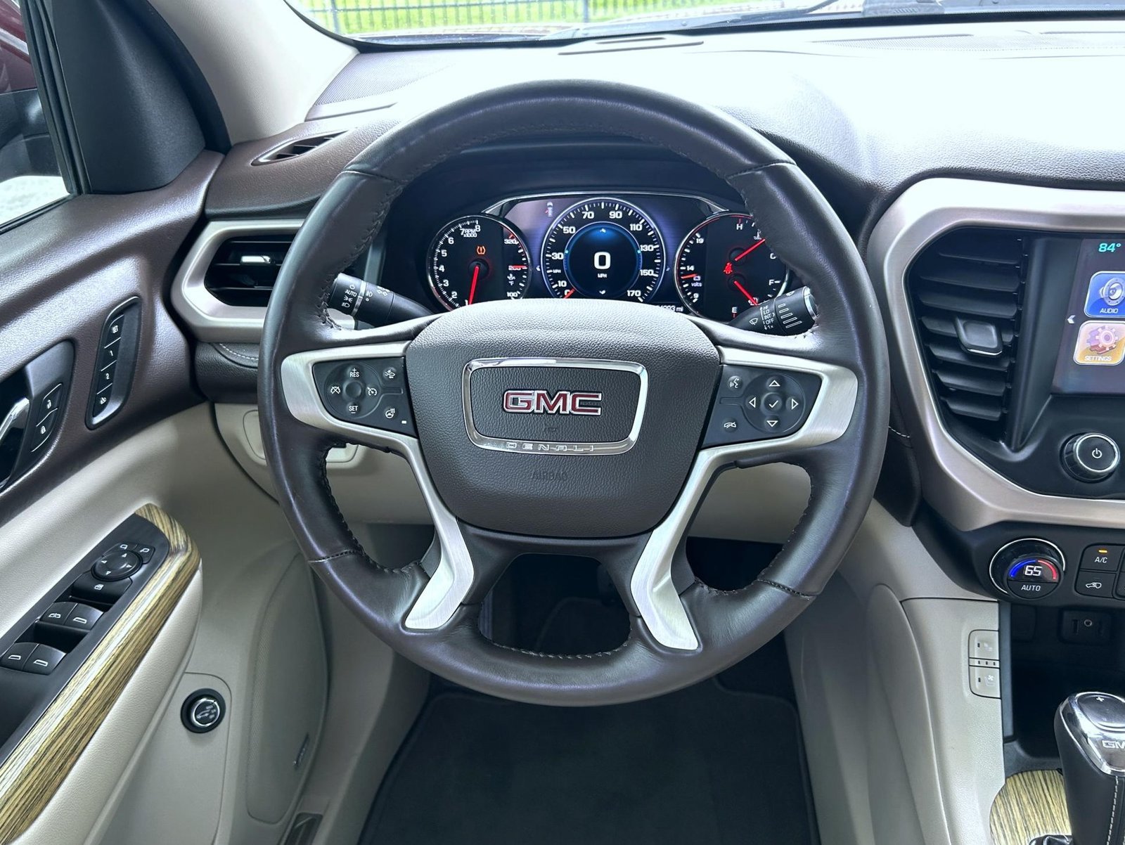 Used 2018 GMC Acadia Denali w/ Technology Package AWD/4WD image 13