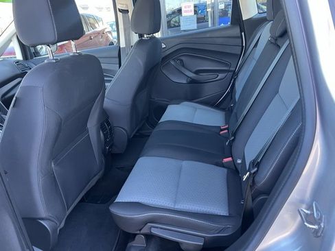 Used 2017 Ford C-MAX SE image 12