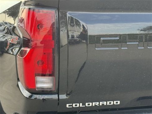 New 2026 Chevrolet Colorado ZR2 w/ Technology Package image 6