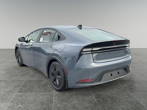 New 2026 Toyota Prius Plug-In Hybrid image 3