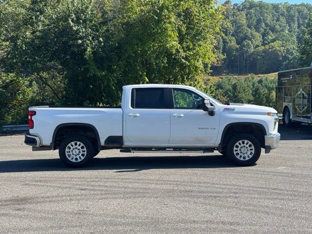 Used 2023 Chevrolet Silverado 2500 LT w/ Convenience Package AWD/4WD image 8