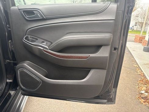 Used 2019 GMC Yukon XL SLT w/ Open Road Package image 16