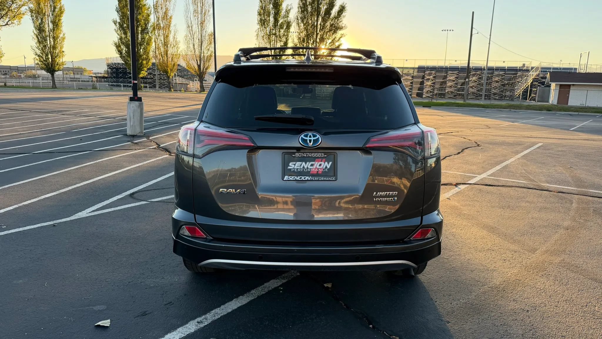 Used 2017 Toyota RAV4 Limited w/ Advanced Technology Package AWD/4WD image 8
