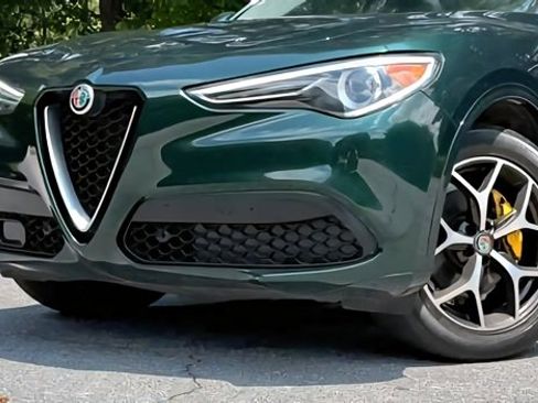 Used 2021 Alfa Romeo Stelvio Ti w/ Active Assist 2 Package TI image 4