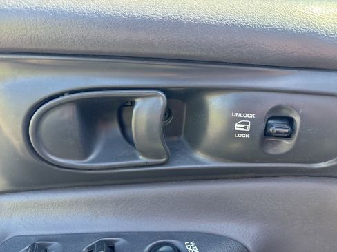Used 1993 Dodge Intrepid ES image 17