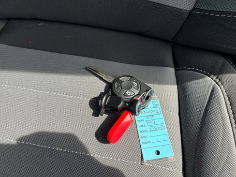 Used 2018 Ford Escape SE image 31