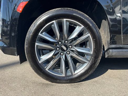 Used 2021 Cadillac Escalade ESV Sport Platinum AWD/4WD image 8