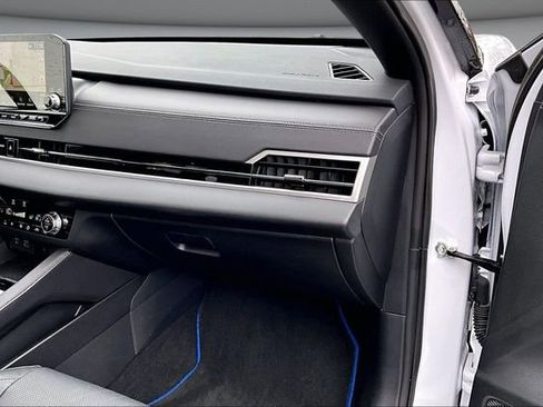 Used 2024 Mitsubishi Outlander SEL Black Edition image 25