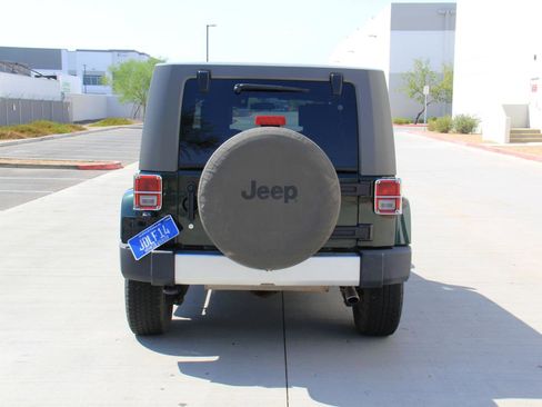 Used 2010 Jeep Wrangler Unlimited Sahara w/ Mopar Chrome Edition Group AWD/4WD image 6