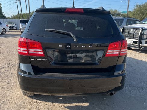 Used 2018 Dodge Journey SE image 14
