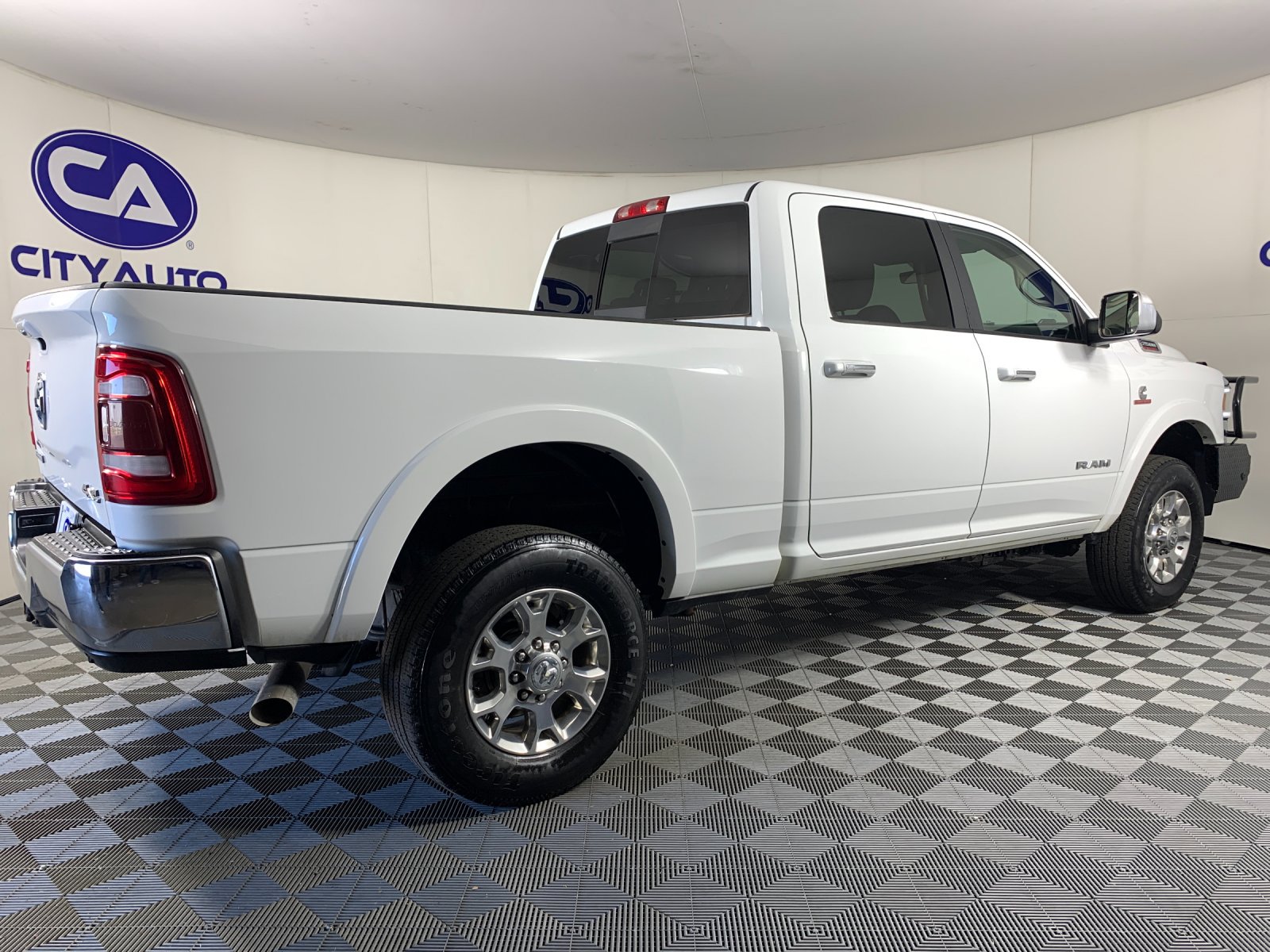 Used 2022 RAM 2500 Laramie AWD/4WD image 3