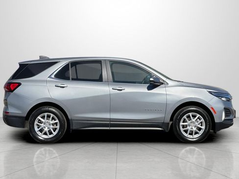 Used 2024 Chevrolet Equinox LT image 3
