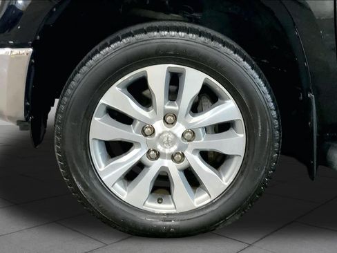 Used 2021 Toyota Tundra SR5 AWD/4WD image 11