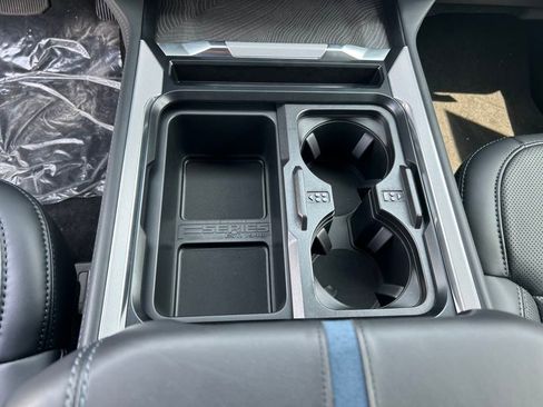 New 2025 Ford F250 Platinum w/ FX4 Off-Road Package image 18