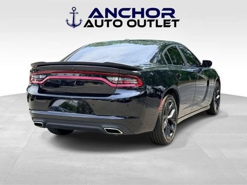 Used 2022 Dodge Charger SXT w/ Blacktop Package RWD image 8
