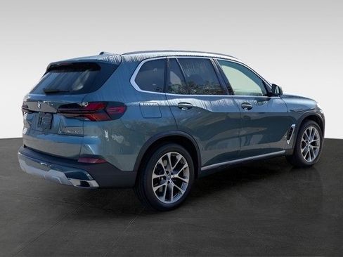 Certified 2026 BMW X5 xDrive40i image 9