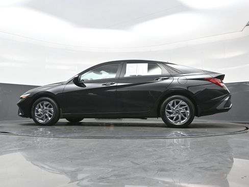 Certified 2026 Hyundai Elantra Hybrid FWD image 26