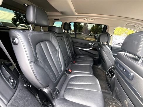 Used 2020 BMW X7 xDrive40i w/ Premium Package AWD/4WD image 26