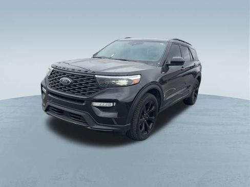 Used 2022 Ford Explorer ST-Line w/ Class IV Trailer Tow Package image 2