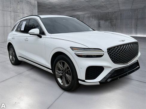 Used 2022 Genesis GV70 3.5T Sport w/ Sport Advanced Package image 9