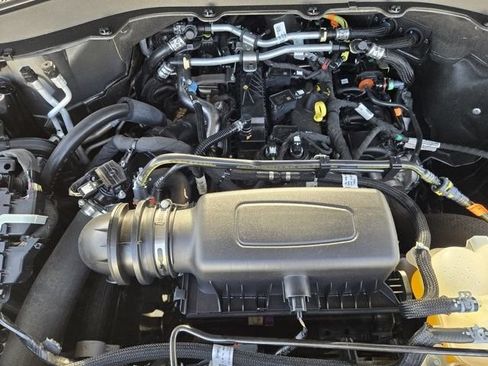 Used 2023 Ford Explorer XLT w/ Equipment Group 202A AWD/4WD image 31