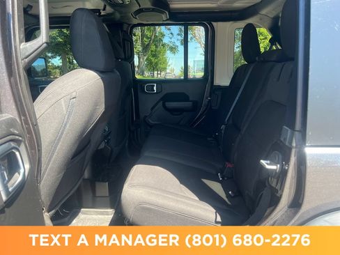 Used 2023 Jeep Wrangler Unlimited w/ Cold Weather Group AWD/4WD image 15