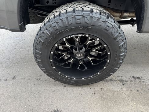 Used 2019 Ford F250 Lariat w/ Chrome Package image 41