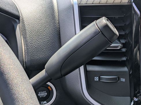 New 2026 RAM 2500 Big Horn AWD/4WD image 17