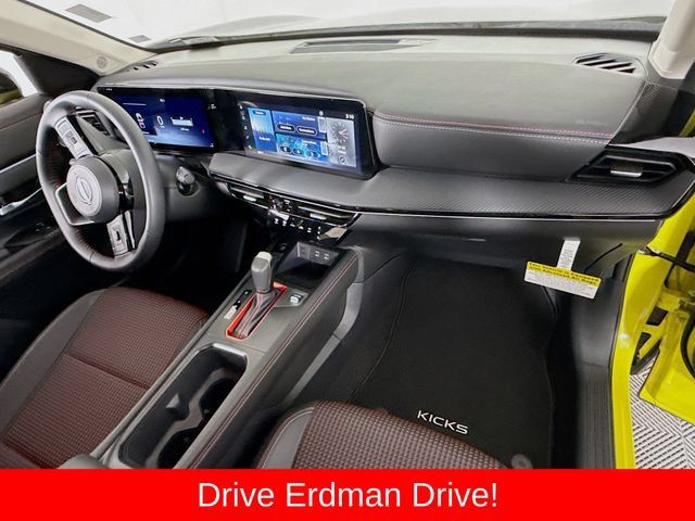 Used 2025 Nissan Kicks SR FWD image 25