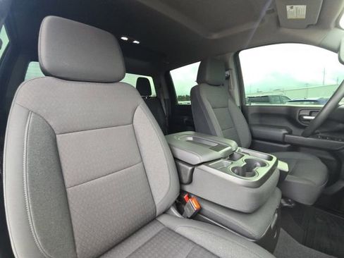 Used 2024 Chevrolet Silverado 2500 Custom w/ Custom Convenience Package image 18