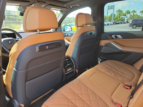 New 2026 BMW X5 xDrive40i w/ Climate Comfort Package AWD/4WD image 9