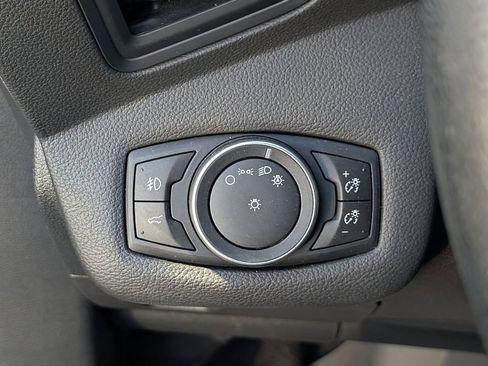 Used 2017 Ford Escape SE w/ Equipment Group 201A image 28