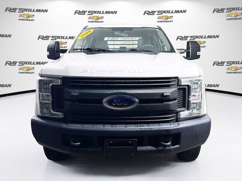 Used 2018 Ford F250 XL w/ Power Equipment Group AWD/4WD image 2