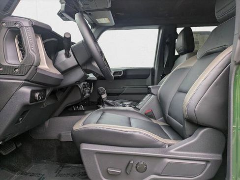 New 2025 Ford Bronco Outer Banks image 4